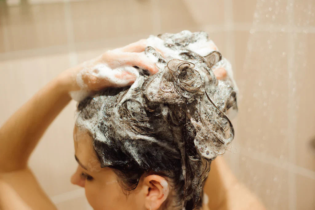 4 "Strange But True" Causes for Greasy Hair